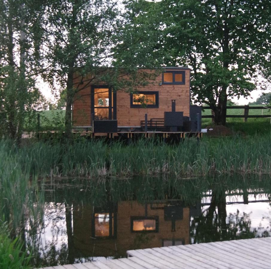 Tinyhousebeidresden 1 - Direkt Am Naturteich - Naehe Saechsische Schweiz, Dresden Großharthau エクステリア 写真