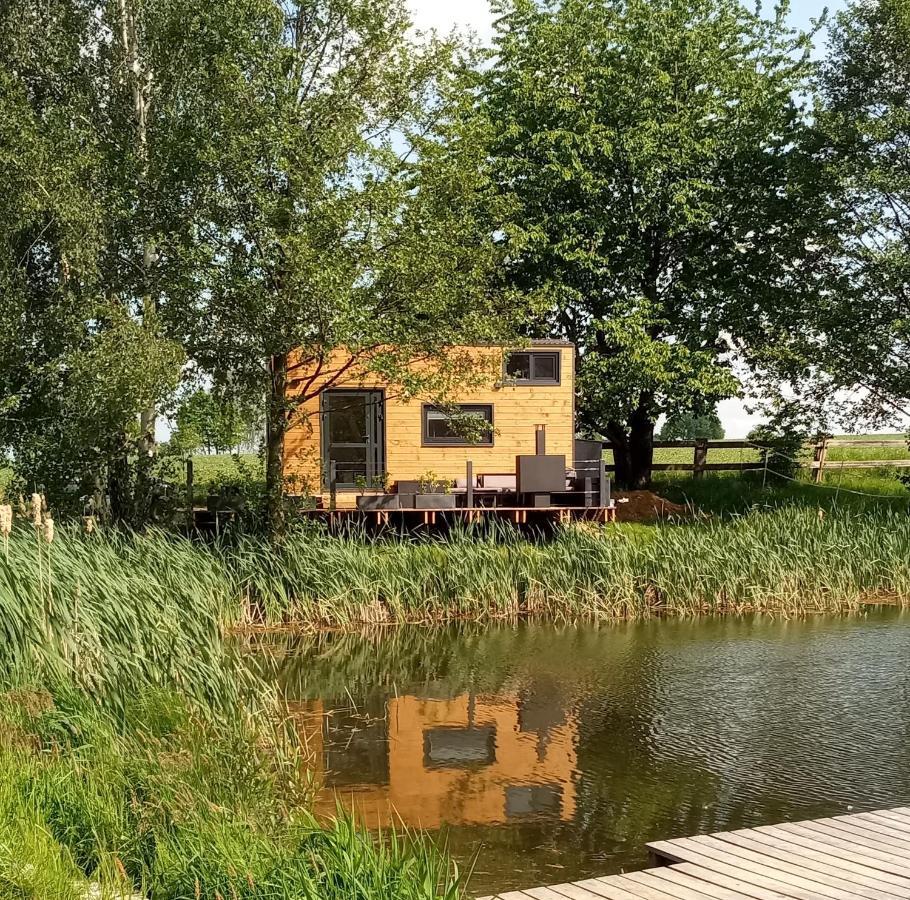 Tinyhousebeidresden 1 - Direkt Am Naturteich - Naehe Saechsische Schweiz, Dresden Großharthau エクステリア 写真